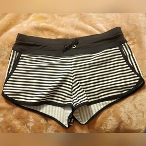 Athleta Kata Swim Shorts Women's Size Small Black&White Stripe